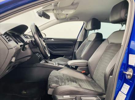Volkswagen - Passat