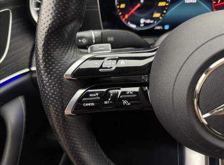 Mercedes-Benz - CLS