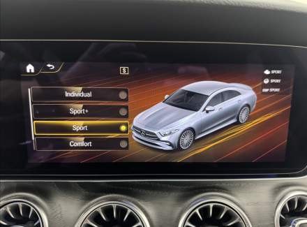 Mercedes-Benz - CLS