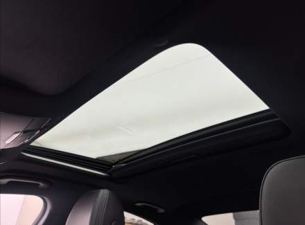 Mercedes-Benz - CLS