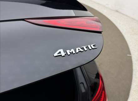 Mercedes-Benz - CLS