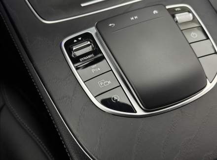 Mercedes-Benz - CLS
