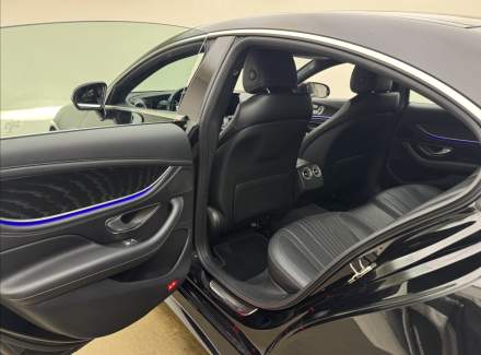Mercedes-Benz - CLS