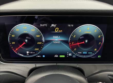 Mercedes-Benz - CLS
