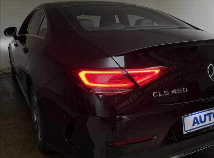 Mercedes-Benz - CLS