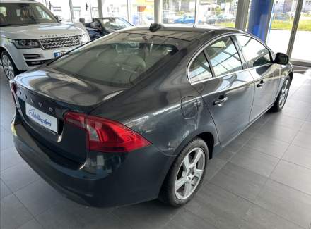 Volvo - S60