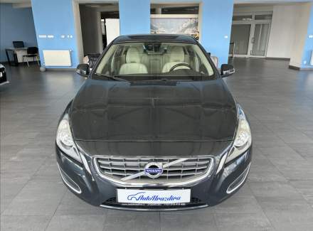 Volvo - S60