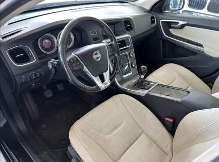 Volvo - S60