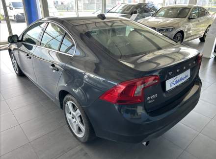 Volvo - S60
