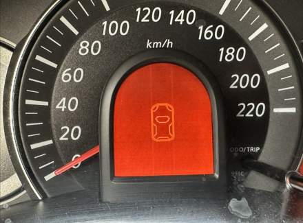 Nissan - Micra