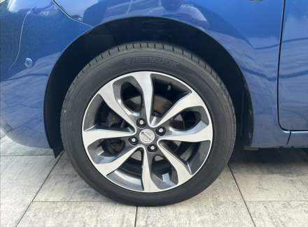 Nissan - Micra