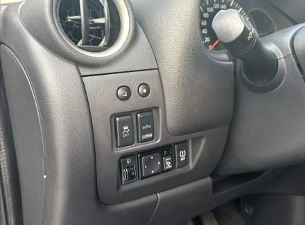 Nissan - Micra