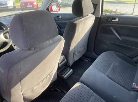 Volkswagen - Passat