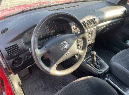 Volkswagen - Passat