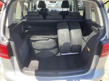 Volkswagen - Touran