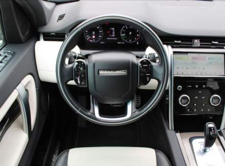 Land Rover - Discovery Sport