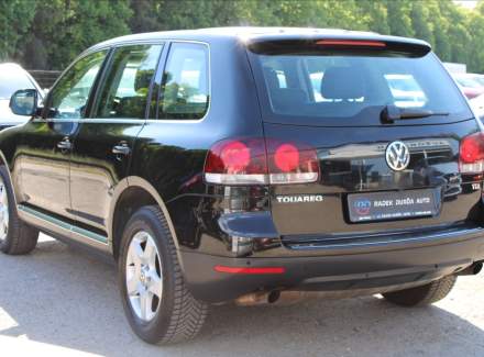 Volkswagen - Touareg