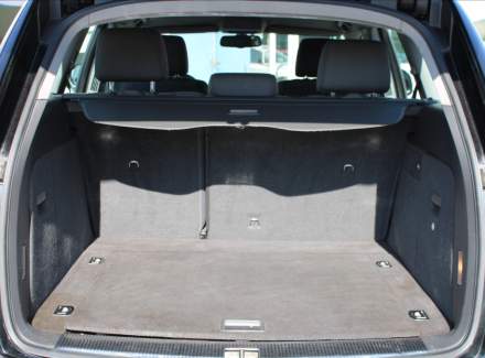Volkswagen - Touareg