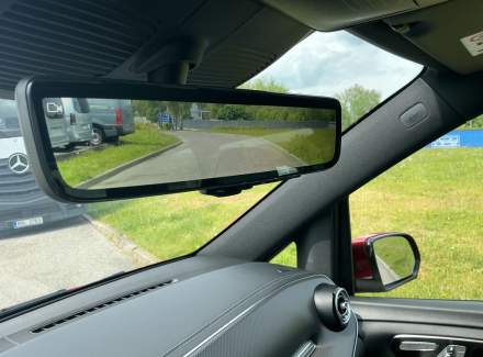 Mercedes-Benz - V-class