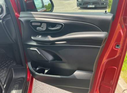 Mercedes-Benz - V-class