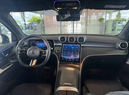 Mercedes-Benz - GLC