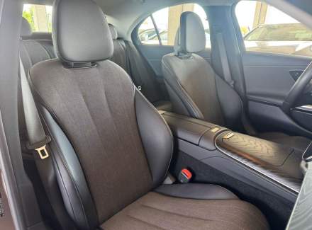 Mercedes-Benz - E-class