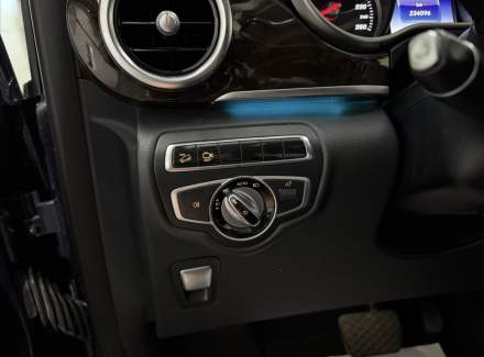 Mercedes-Benz - V-class