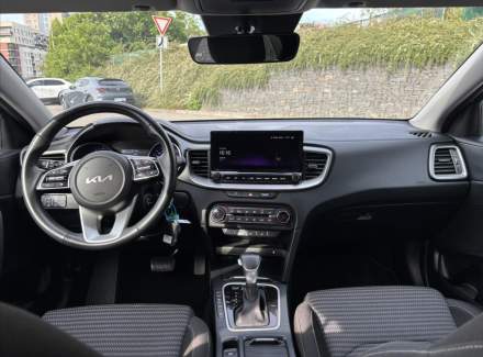 Kia - Cee'd