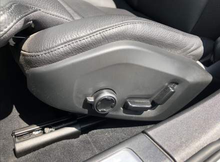 Volvo - V90