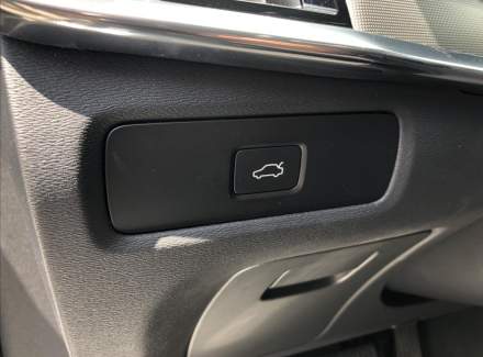 Volvo - V90