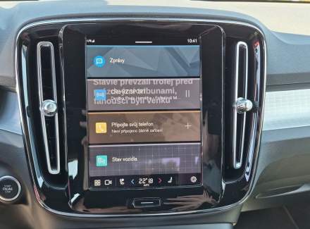 Volvo - XC40