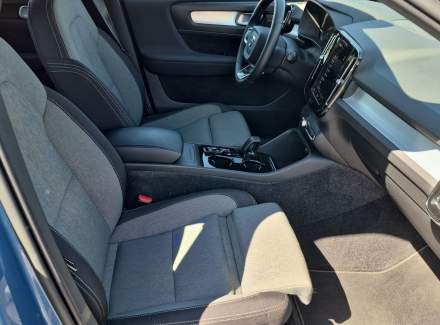 Volvo - XC40