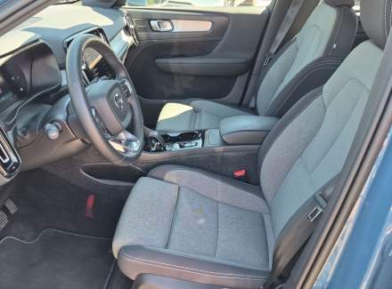 Volvo - XC40