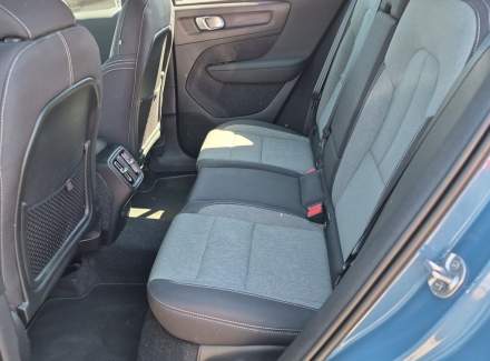 Volvo - XC40