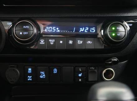 Toyota - Hilux