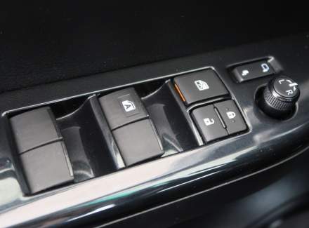 Toyota - Hilux