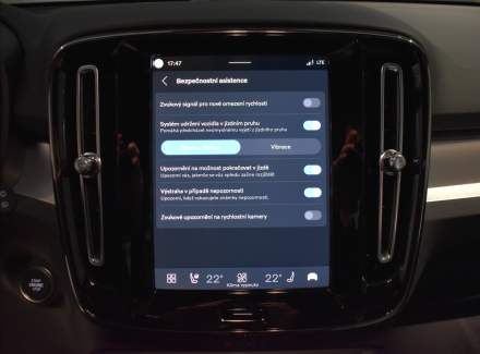 Volvo - XC40