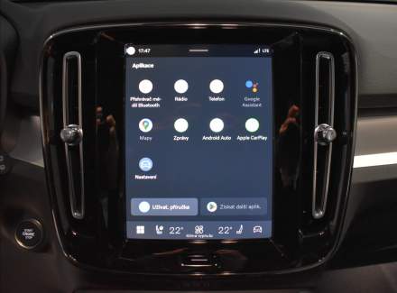 Volvo - XC40
