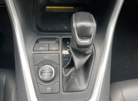 Toyota - RAV 4