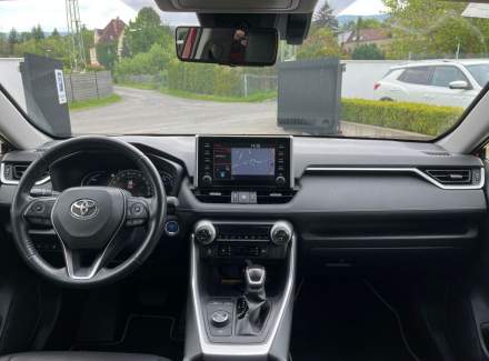 Toyota - RAV 4