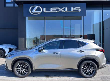 Lexus - NX