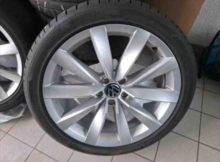 Volkswagen - Arteon
