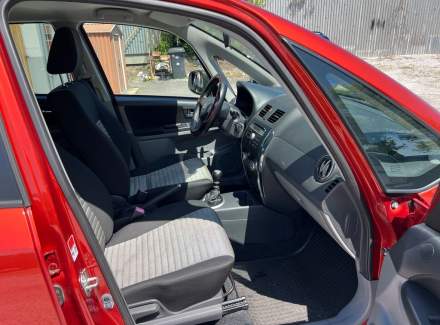 Suzuki - SX4