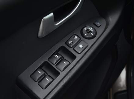 Kia - Sportage