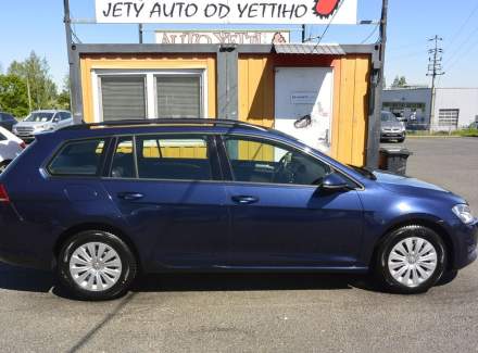 Volkswagen - Golf