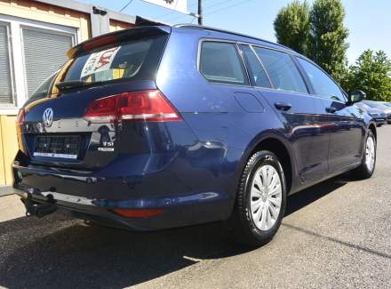 Volkswagen - Golf