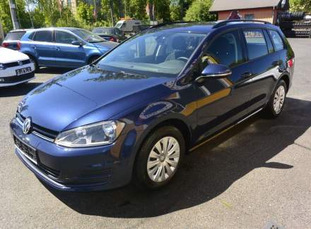 Volkswagen - Golf