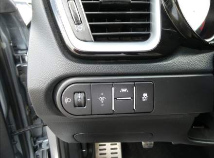 Kia - Cee'd