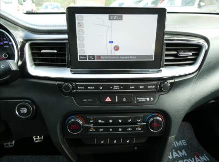 Kia - Cee'd