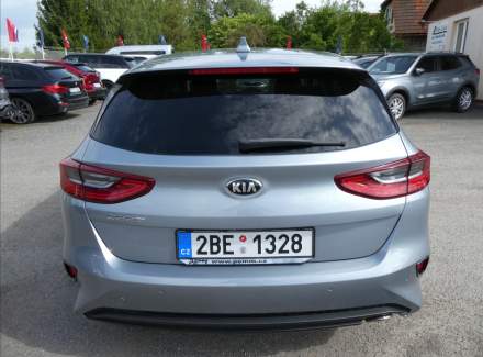 Kia - Cee'd